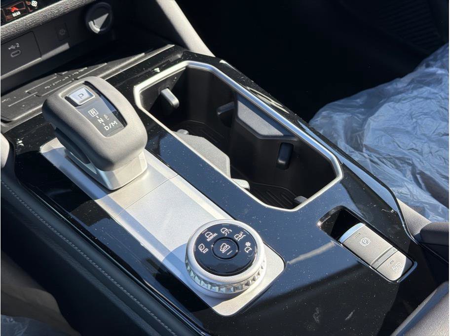 New 2026 Mitsubishi Outlander SEL Black Edition image 12