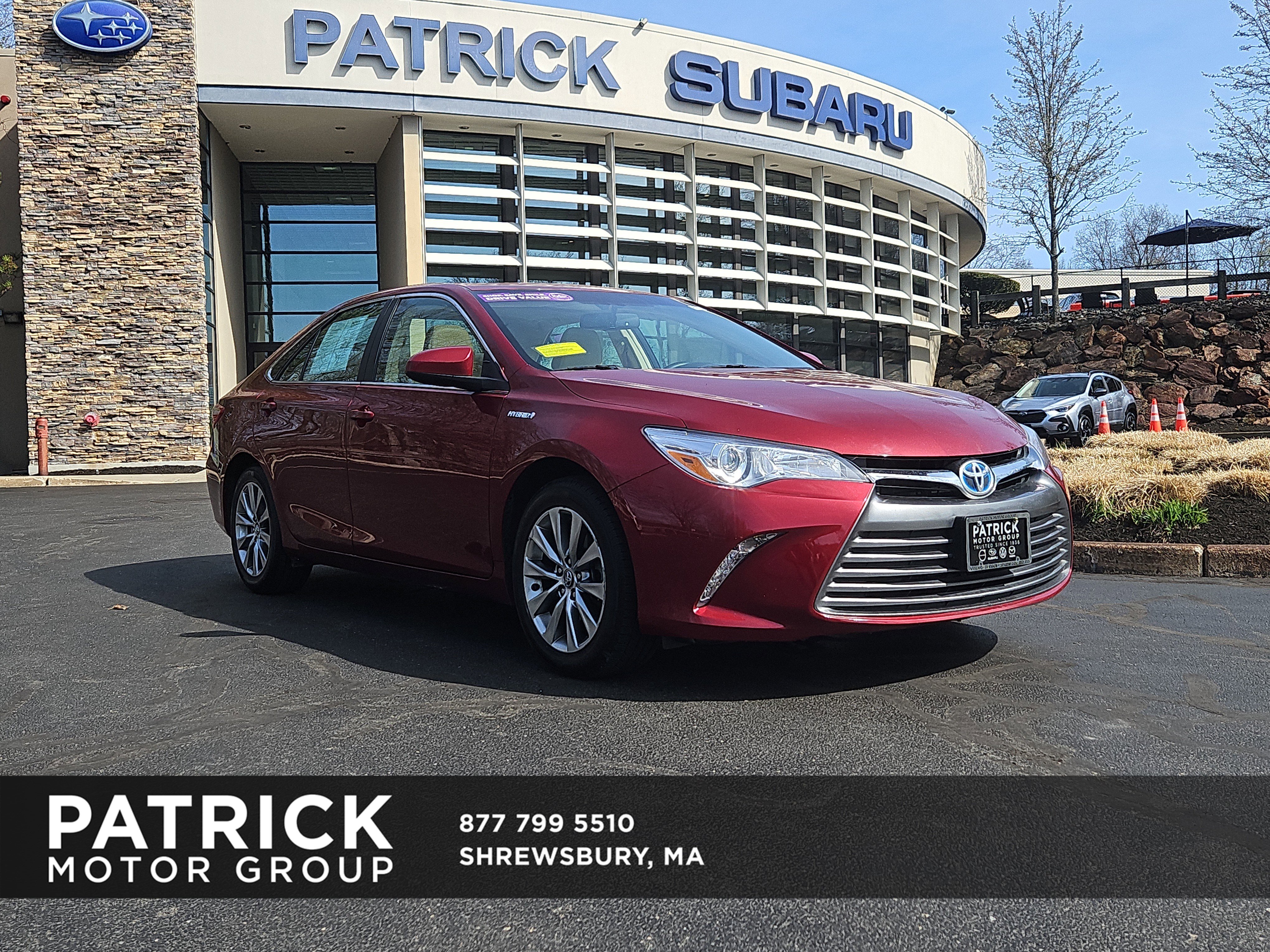 Used 2017 Toyota Camry XLE w/ Moonroof Package FWD image 1