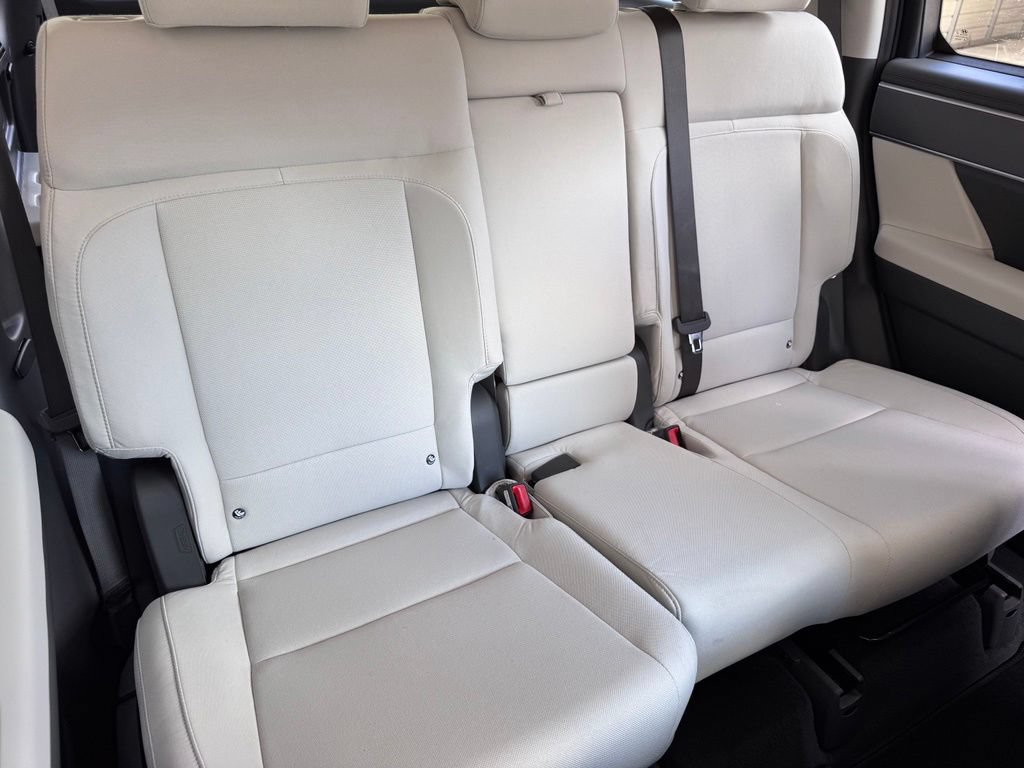 New 2026 Hyundai Santa Fe SE FWD image 17