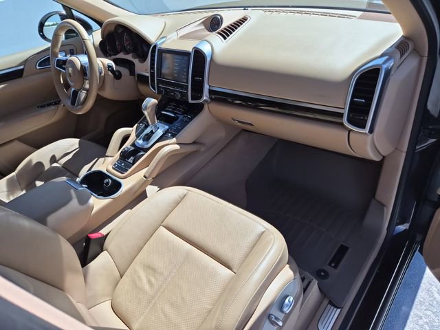 Used 2016 Porsche Cayenne image 20