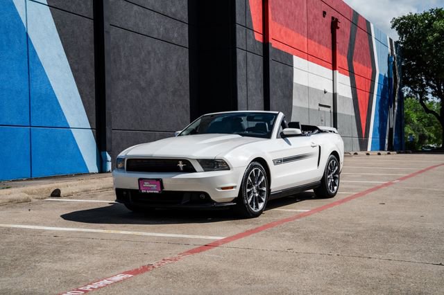 Used 2012 Ford Mustang GT Premium w/ Electronics Pkg RWD image 41