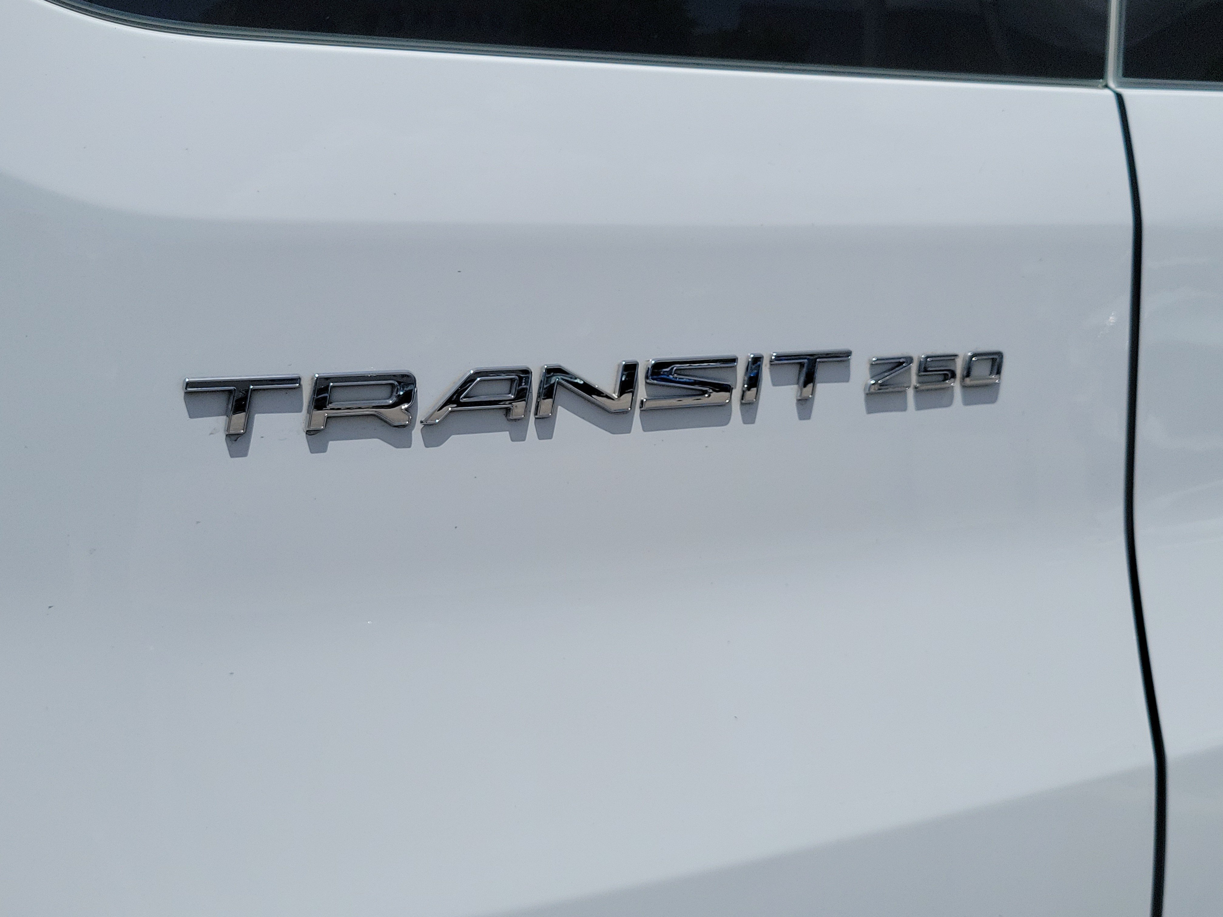Used 2024 Ford Transit 250 Low Roof w/ Exterior Upgrade Package RWD image 29