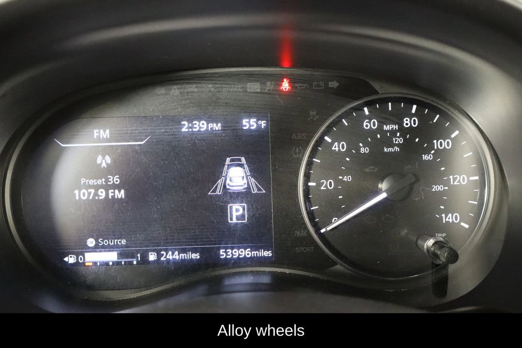 Used 2023 Nissan Kicks SV image 11