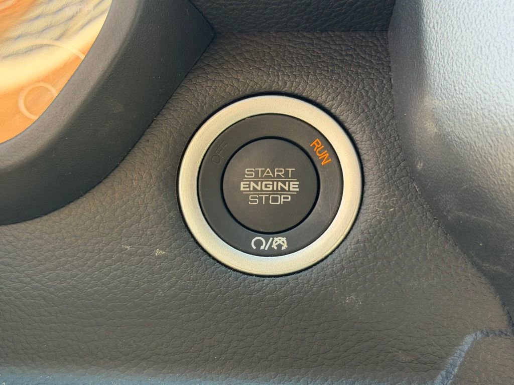 New 2026 RAM 1500 4x4 Crew Cab image 23