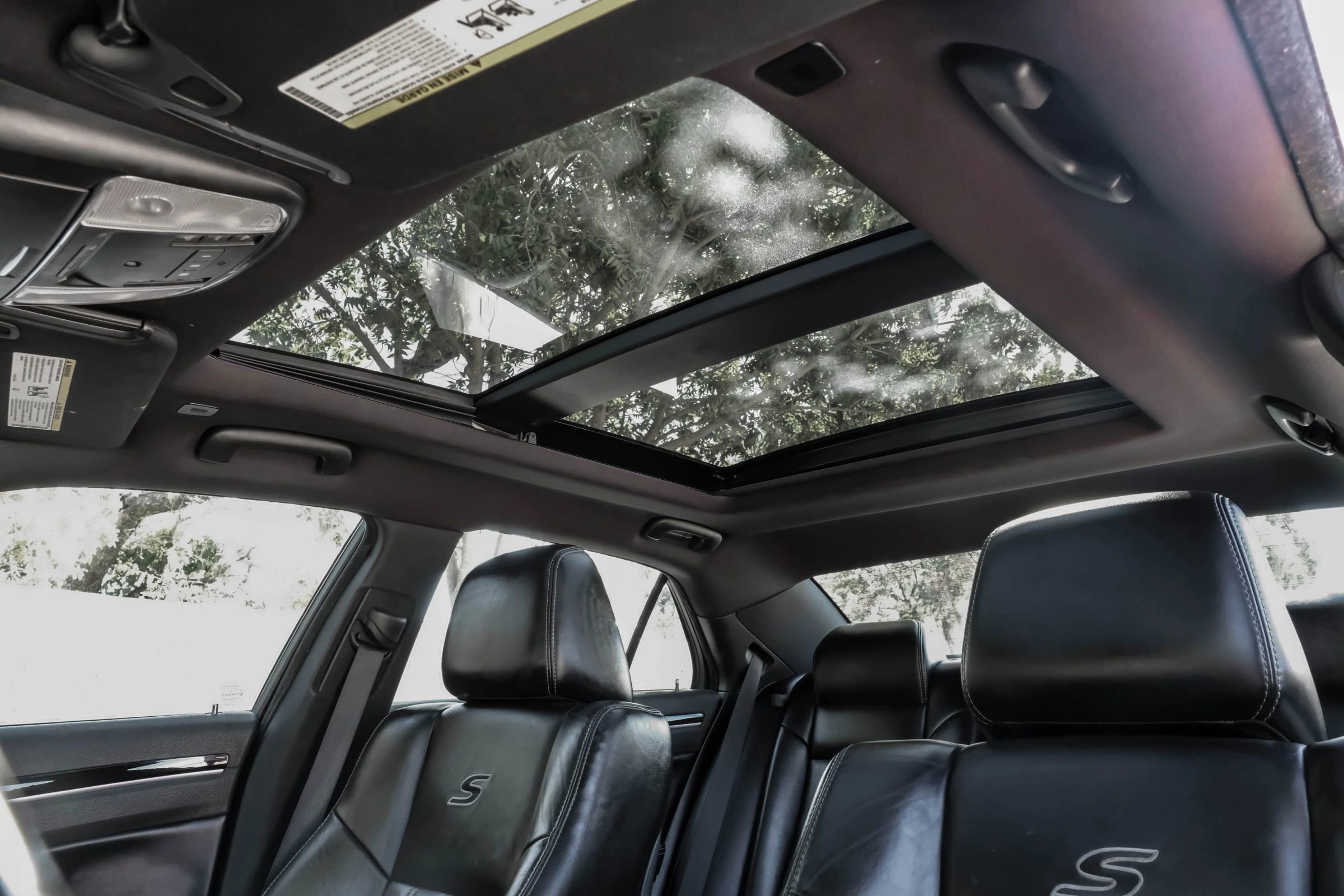 Used 2022 Chrysler 300 S image 16