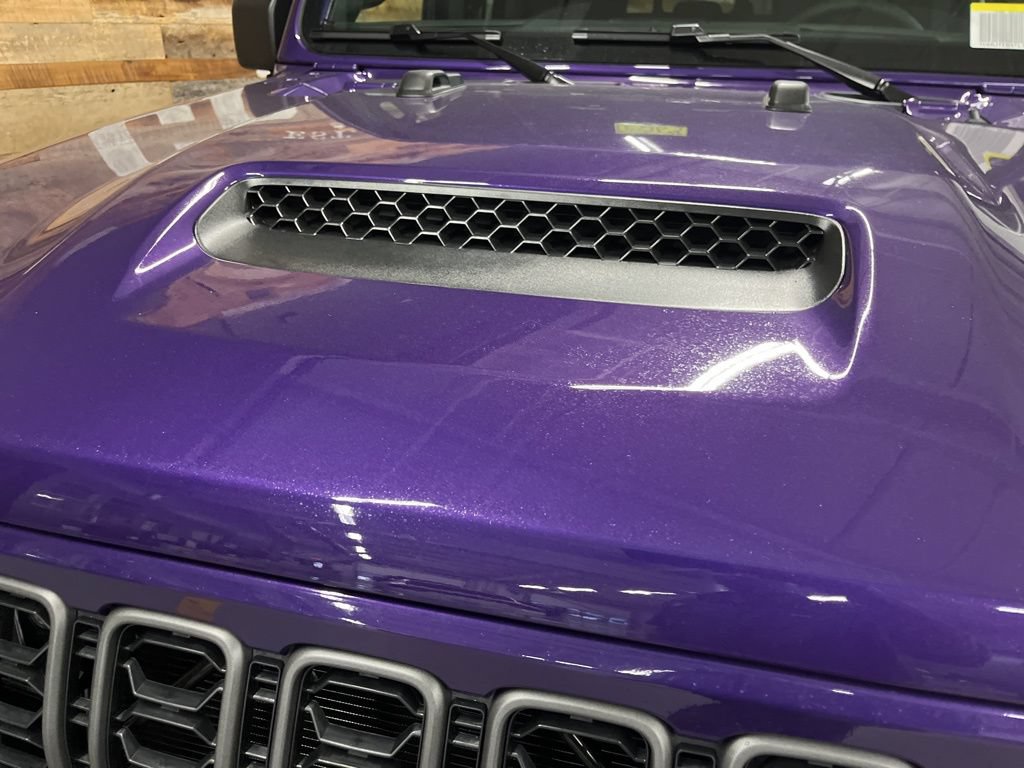 New 2026 Jeep Gladiator Mojave AWD/4WD image 9
