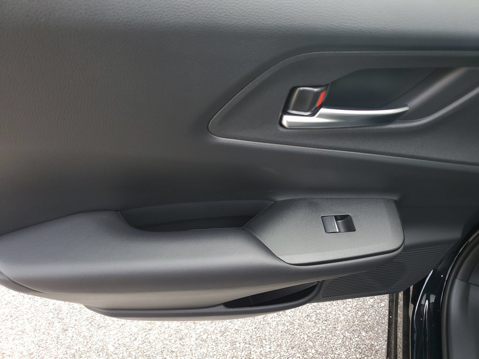 New 2026 Toyota Prius Plug-In Hybrid FWD image 15