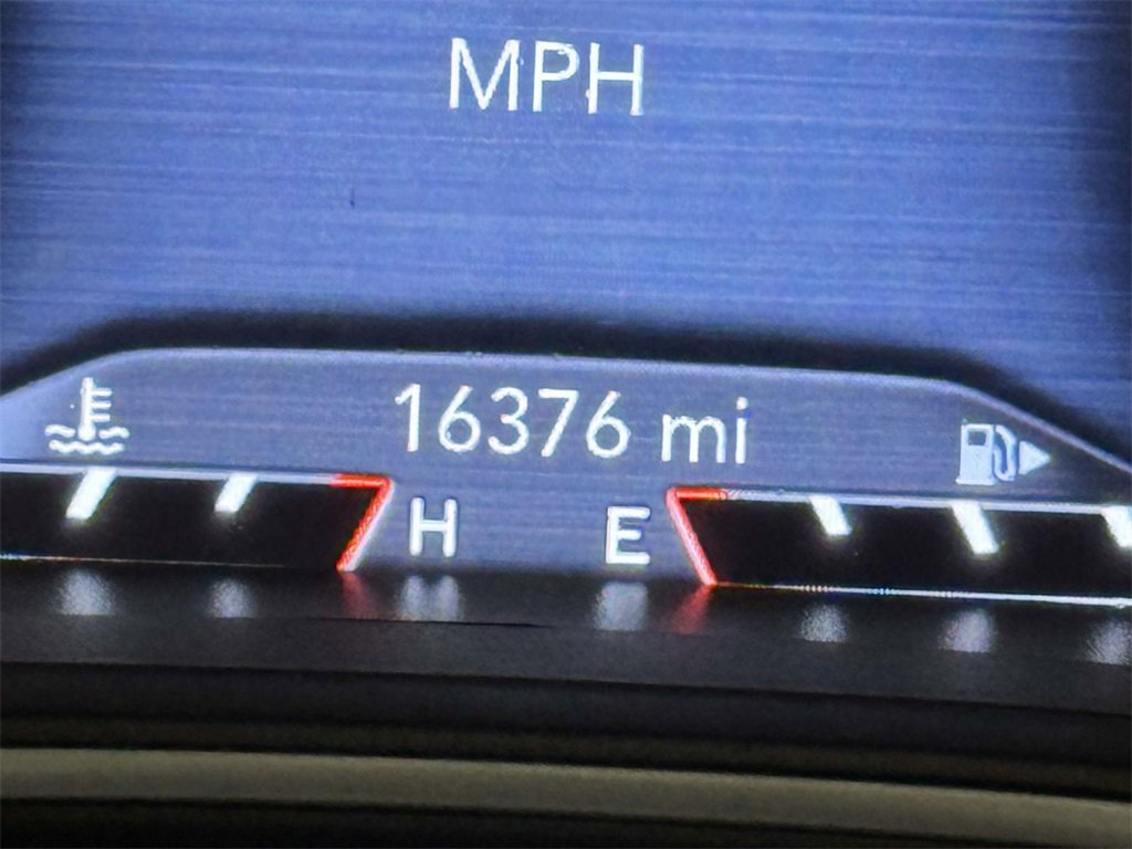 Used 2022 Jeep Cherokee Limited image 30