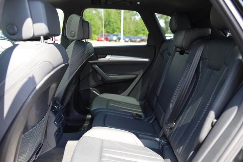 Used 2024 Audi Q5 2.0T Premium AWD/4WD image 34