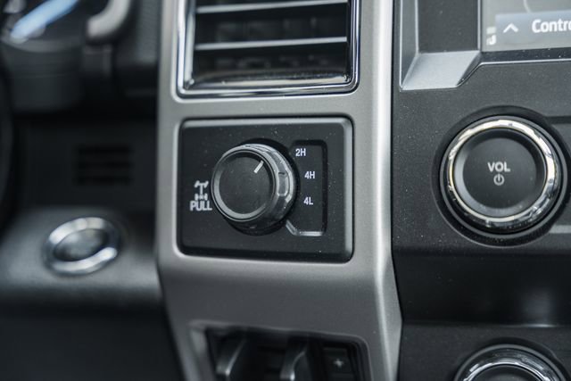 Used 2021 Ford F250 Lariat w/ Tremor Off-Road Package AWD/4WD image 37