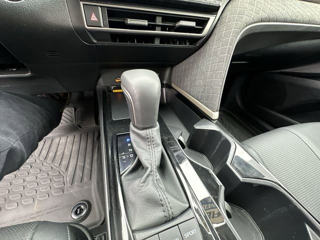 Used 2025 Toyota Camry XLE image 25