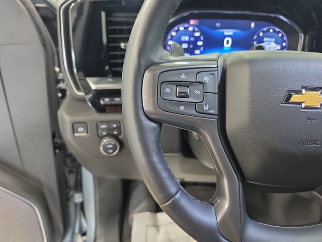 Used 2025 Chevrolet Silverado 1500 High Country w/ Technology Package AWD/4WD image 16