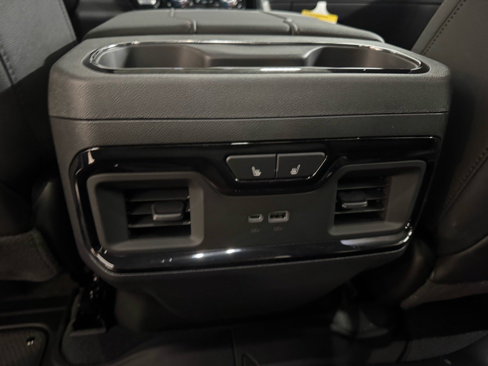 New 2026 GMC Sierra 1500 AT4 w/ AT4 Premium Package AWD/4WD image 11