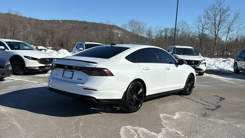 Used 2023 Honda Accord Sport image 3