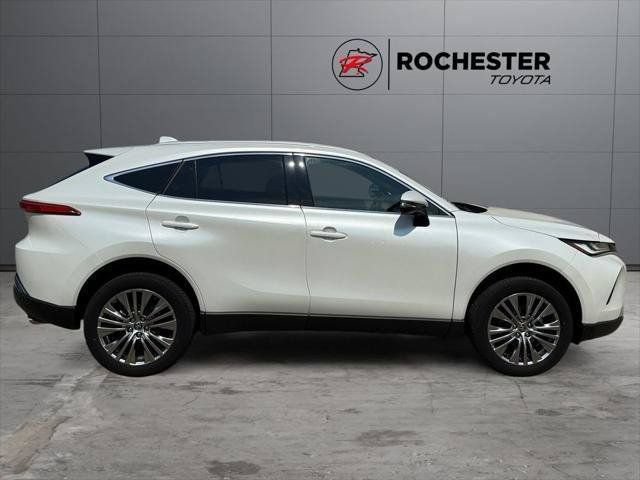 Certified 2024 Toyota Venza XLE AWD/4WD image 66