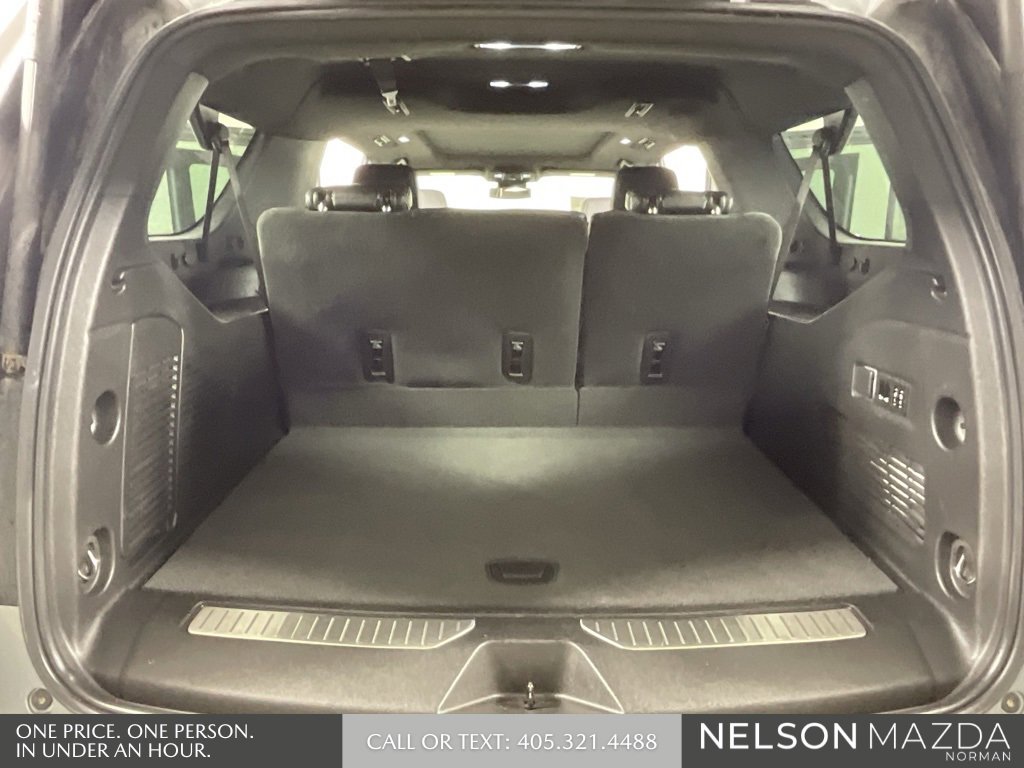 Used 2023 Chevrolet Suburban Z71 w/ Luxury Package image 13
