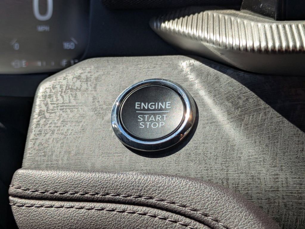 Used 2025 Ford Explorer Platinum w/ LUX Leather Package image 24