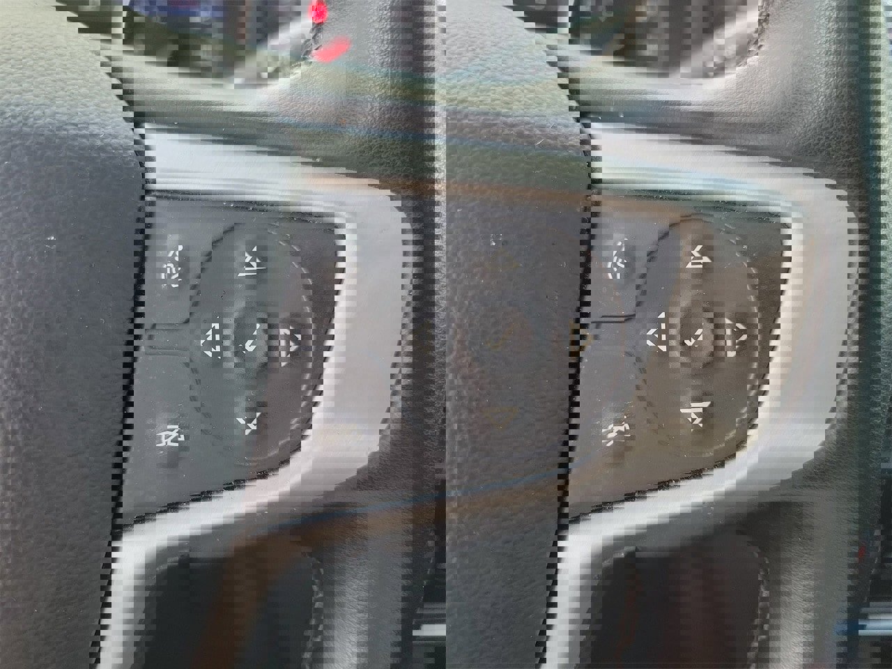 Used 2023 GMC Terrain SLT image 20