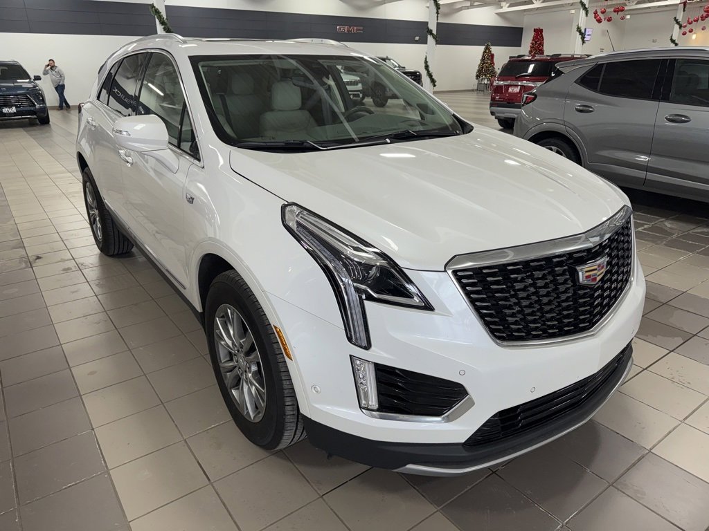Used 2023 Cadillac XT5 Premium Luxury w/ Technology Package image 4