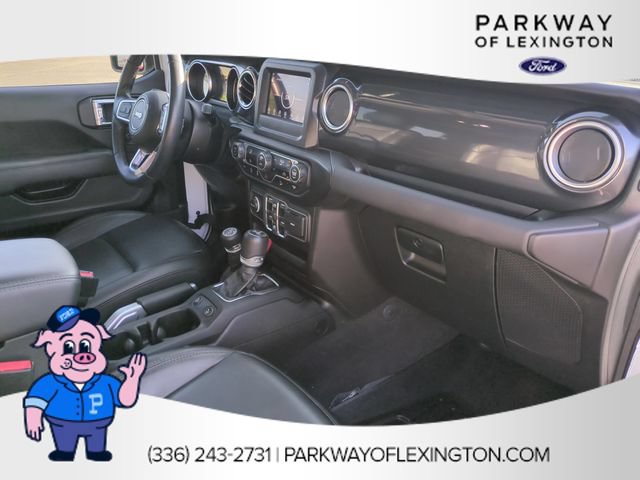 Used 2021 Jeep Wrangler Unlimited Sahara AWD/4WD image 35