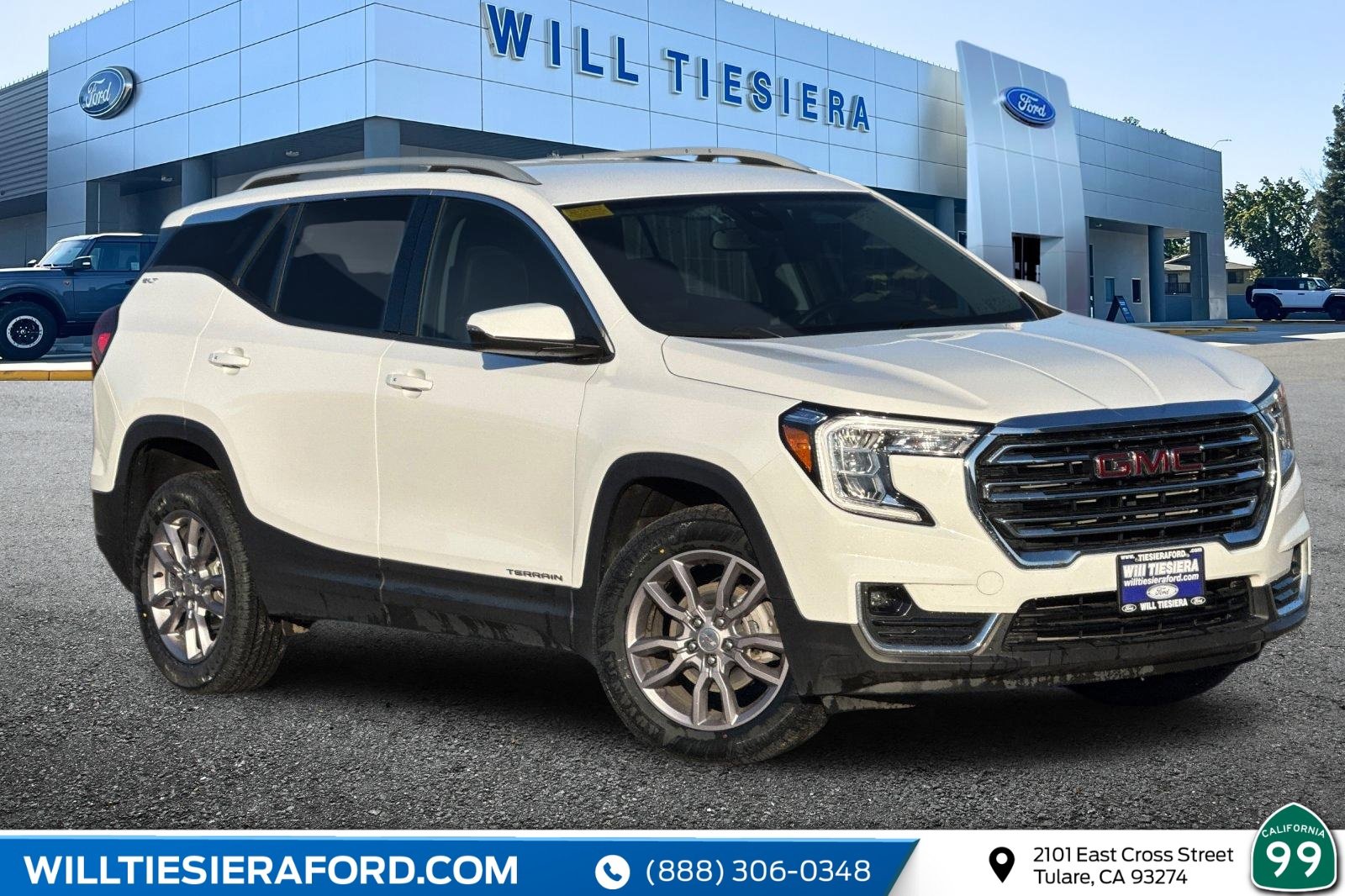 Used 2024 GMC Terrain SLT