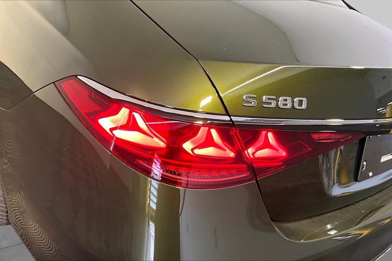 New 2027 Mercedes-Benz S 580 4MATIC Sedan image 5