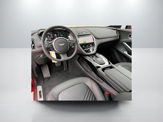Used 2023 Aston Martin DBX image 3