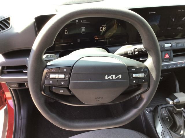 Used 2025 Kia K4 FWD image 23
