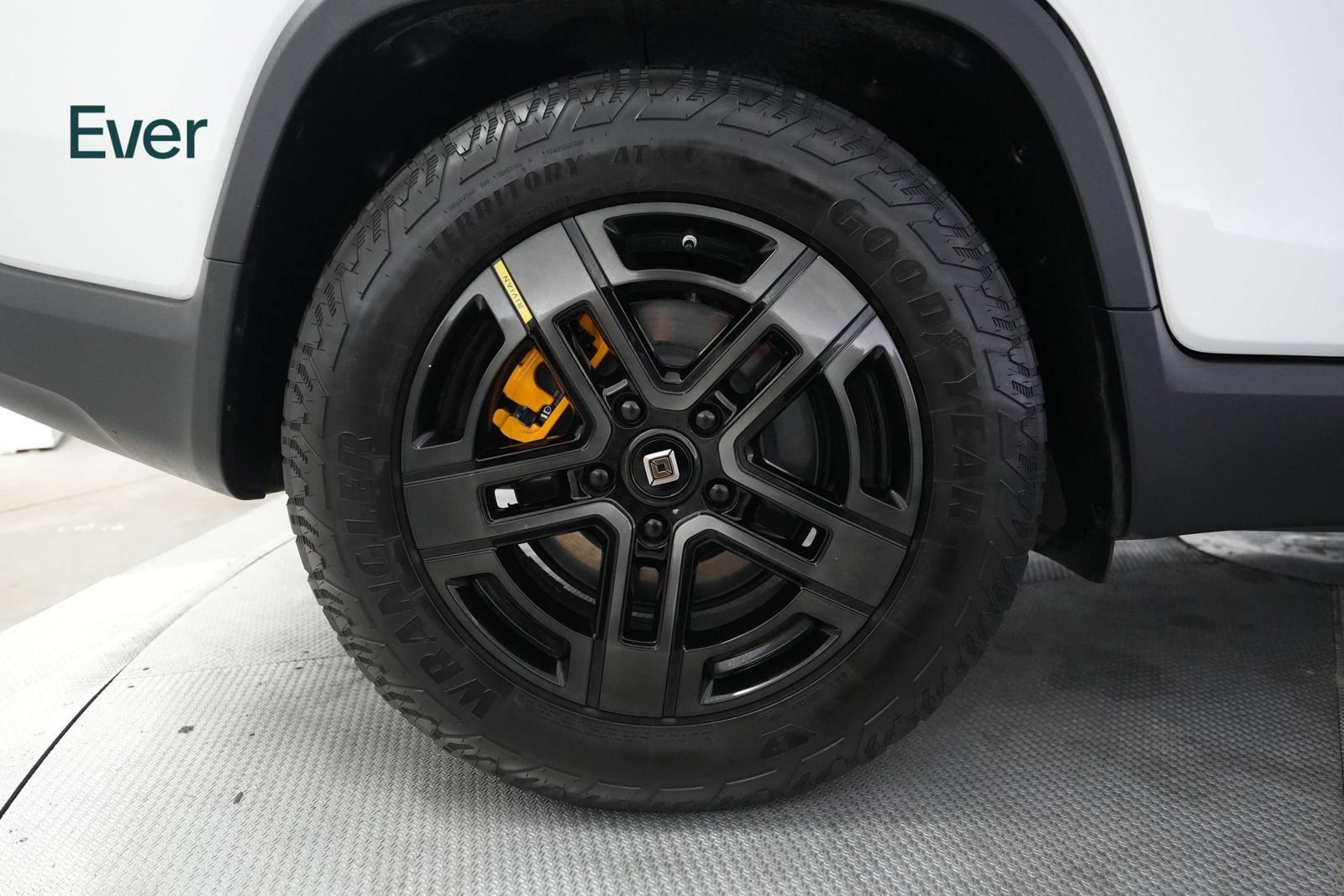 Used 2023 Rivian R1T Adventure Quad AWD/4WD image 21