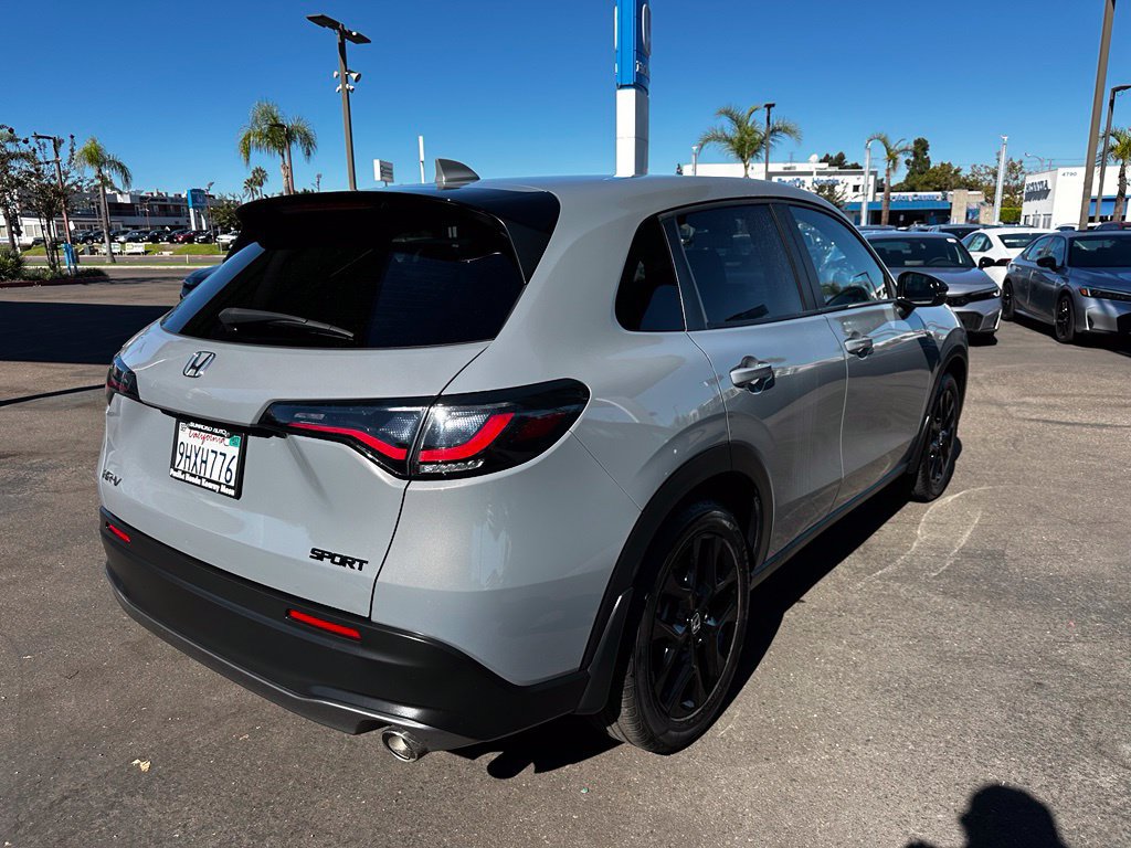 Used 2024 Honda HR-V Sport image 8