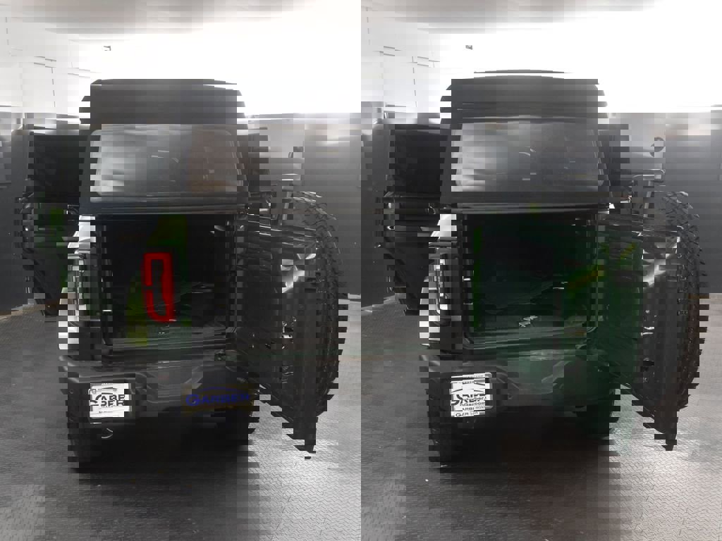 Used 2023 Ford Bronco Outer Banks image 40