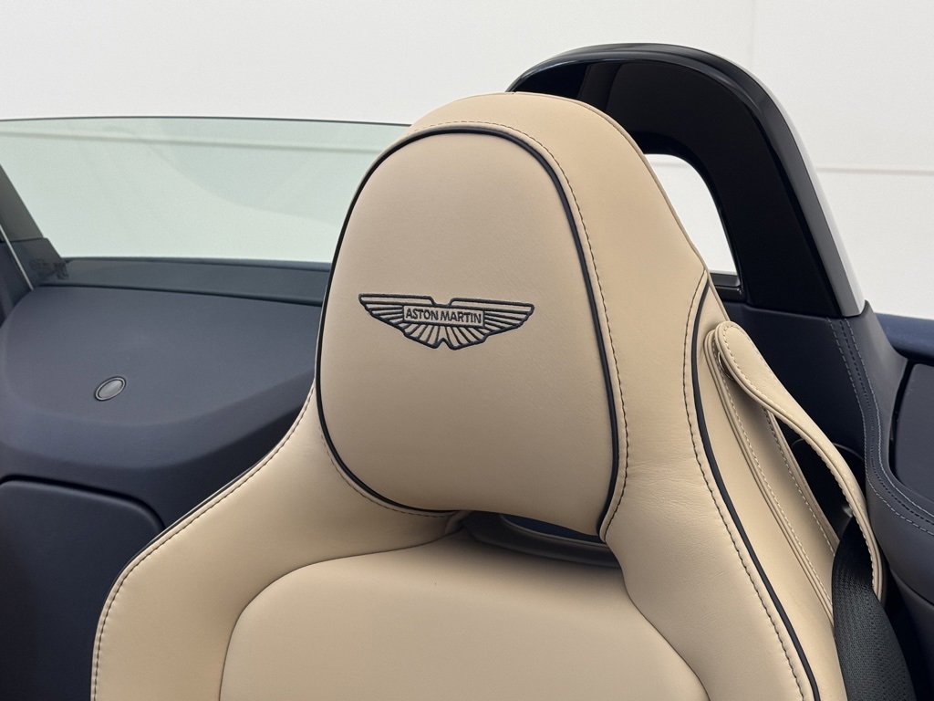 New 2026 Aston Martin V8 Vantage Roadster image 5