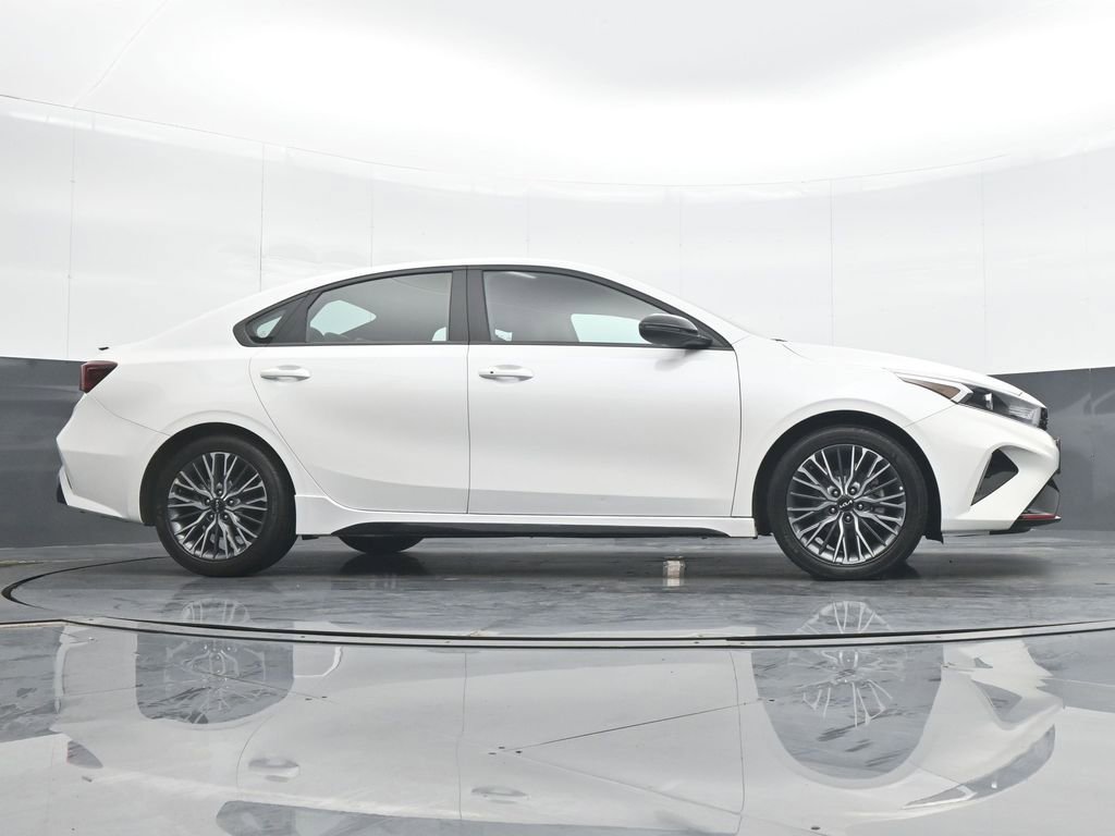 Used 2023 Kia Forte GT-Line image 31