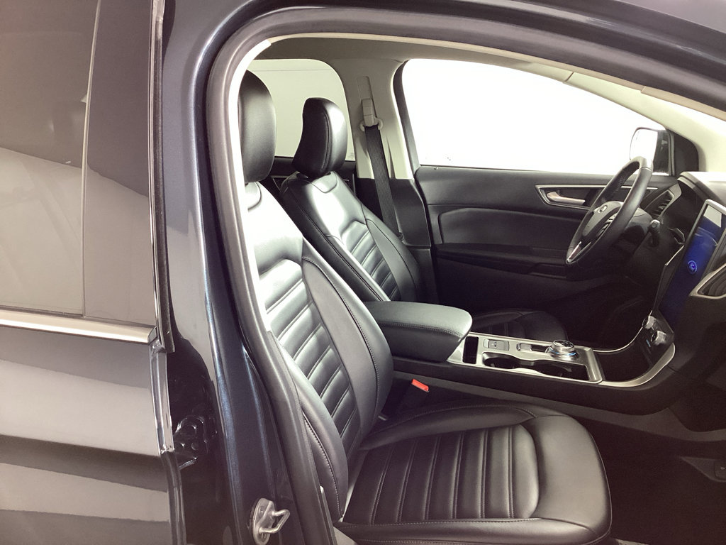 Used 2023 Ford Edge SEL w/ Convenience Package image 8