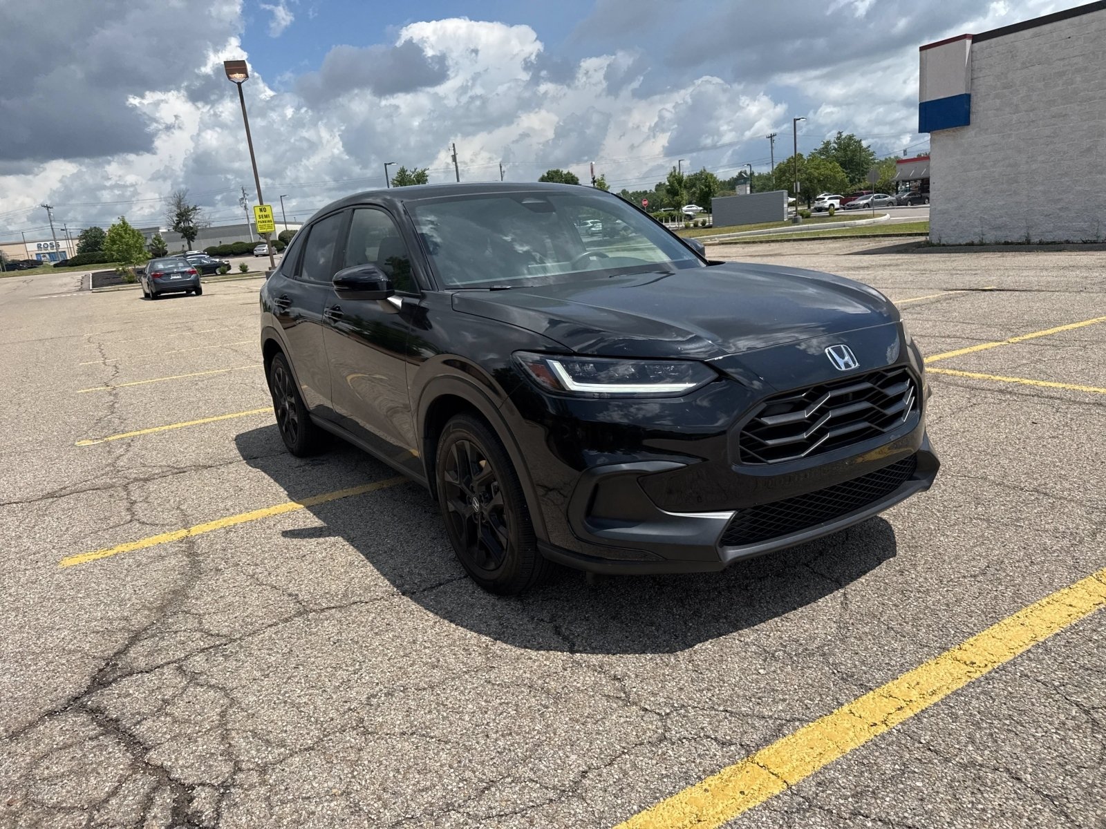 Used 2024 Honda HR-V Sport image 15