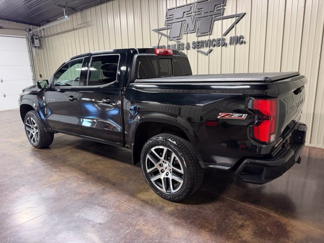 Used 2024 Chevrolet Colorado Z71 w/ Z71 Convenience Package 2 AWD/4WD image 5