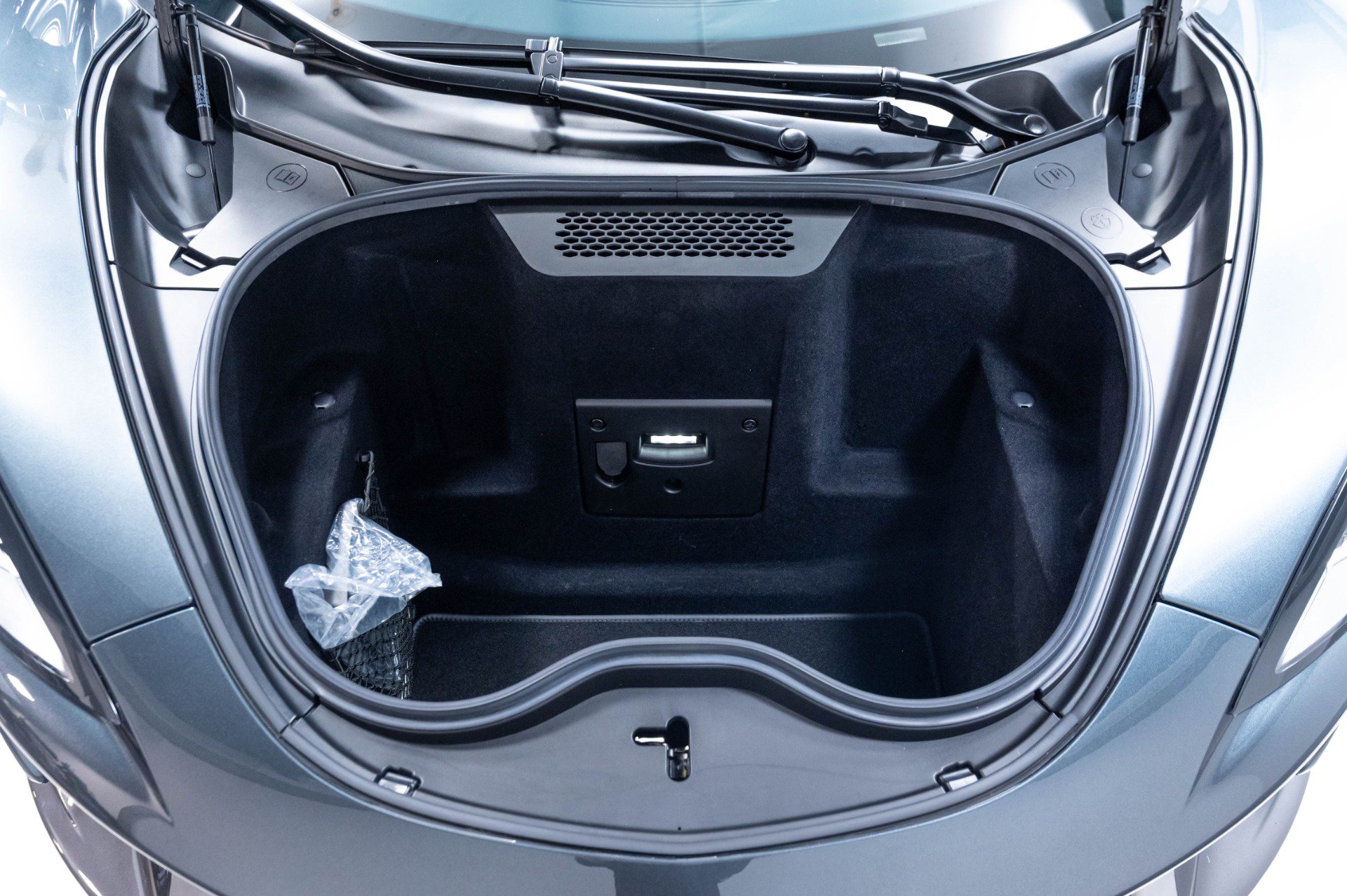 Used 2019 McLaren 570S Coupe RWD image 48