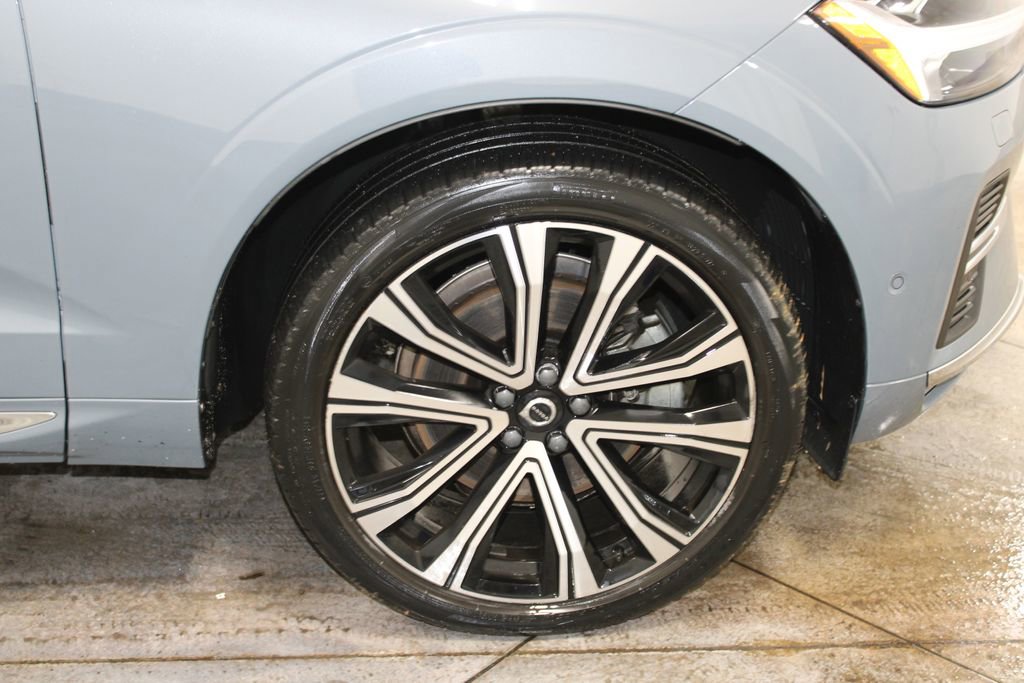 Used 2023 Volvo XC60 B6 Ultimate image 54