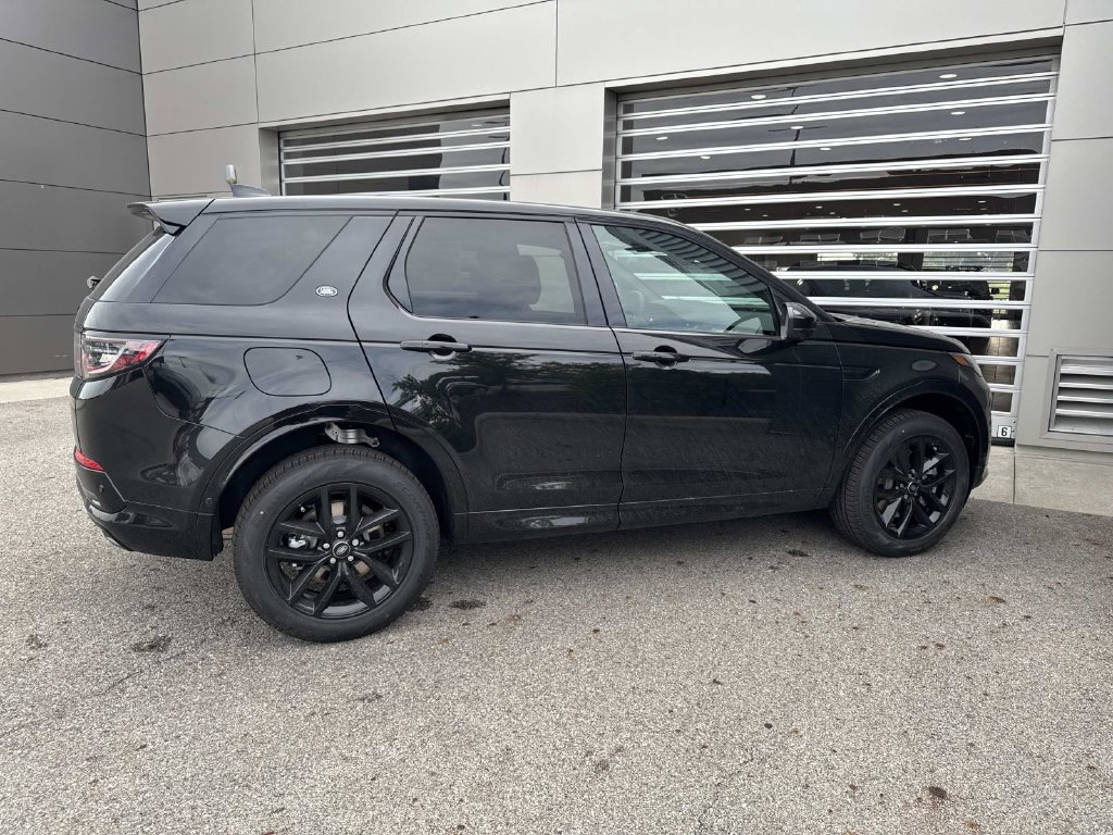 New 2026 Land Rover Discovery Sport Landmark AWD/4WD image 7