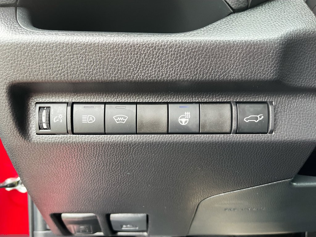 Used 2025 Toyota RAV4 XLE Premium w/ Weather Package AWD/4WD image 10