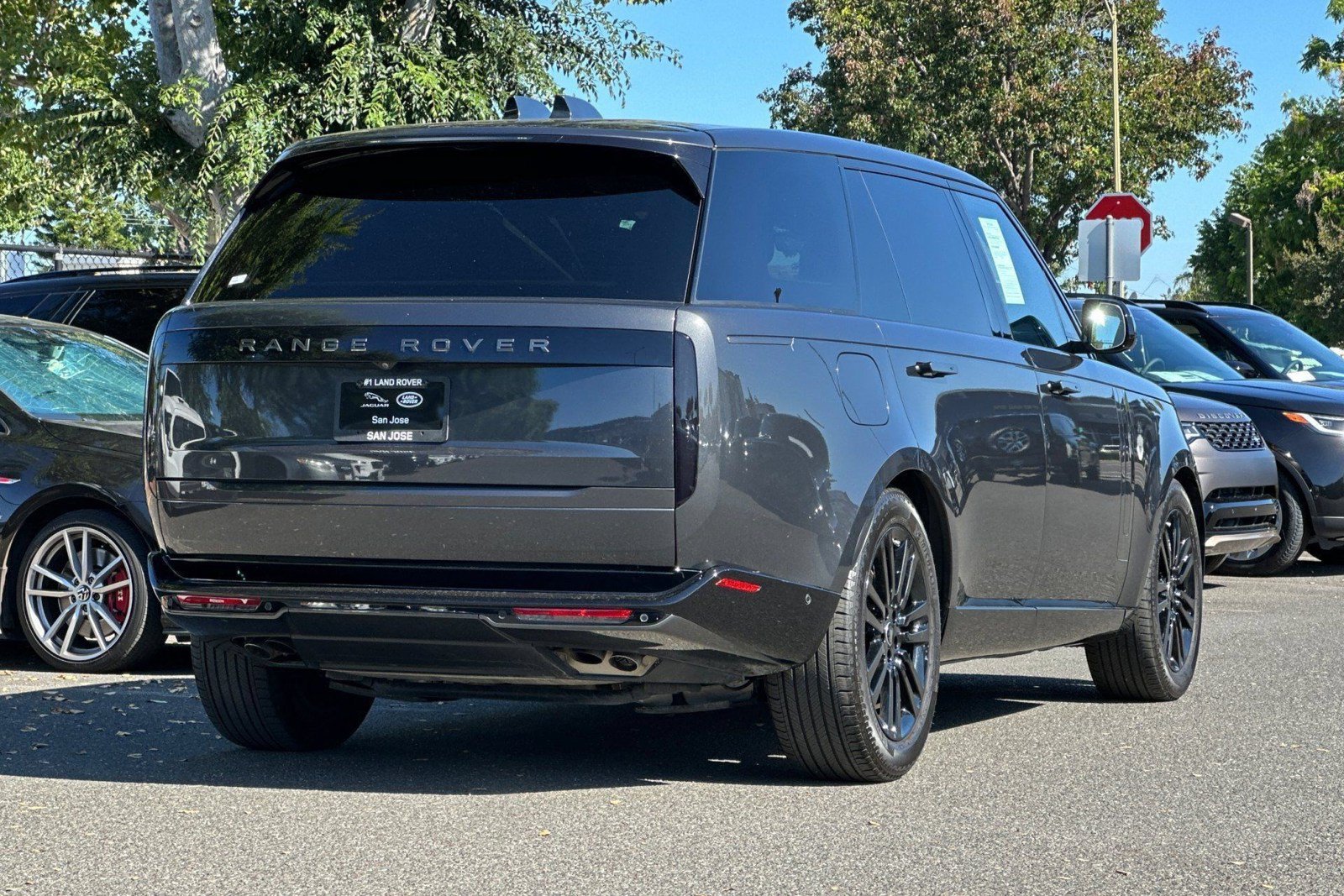 Used 2024 Land Rover Range Rover Long Wheelbase SE AWD/4WD image 8
