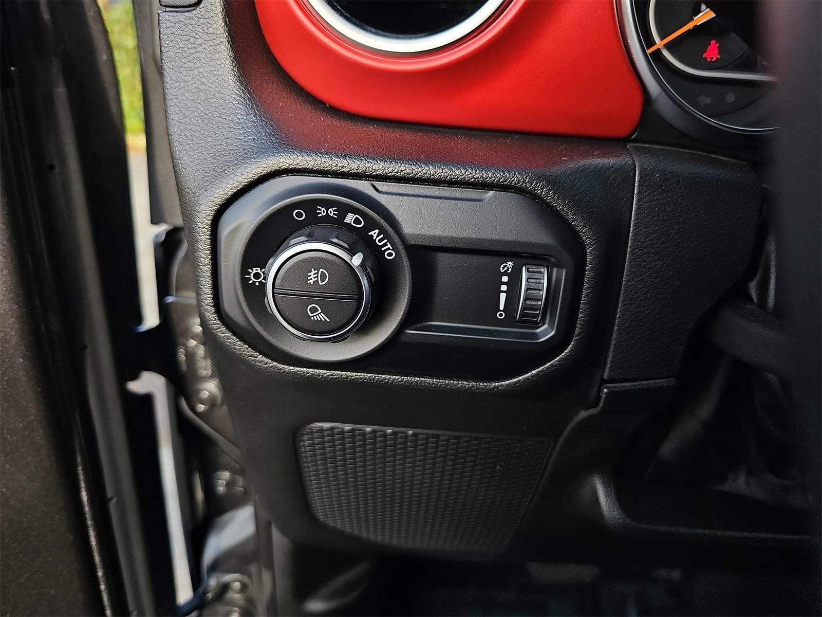 Used 2023 Jeep Gladiator Rubicon w/ Trailer Tow Package image 26