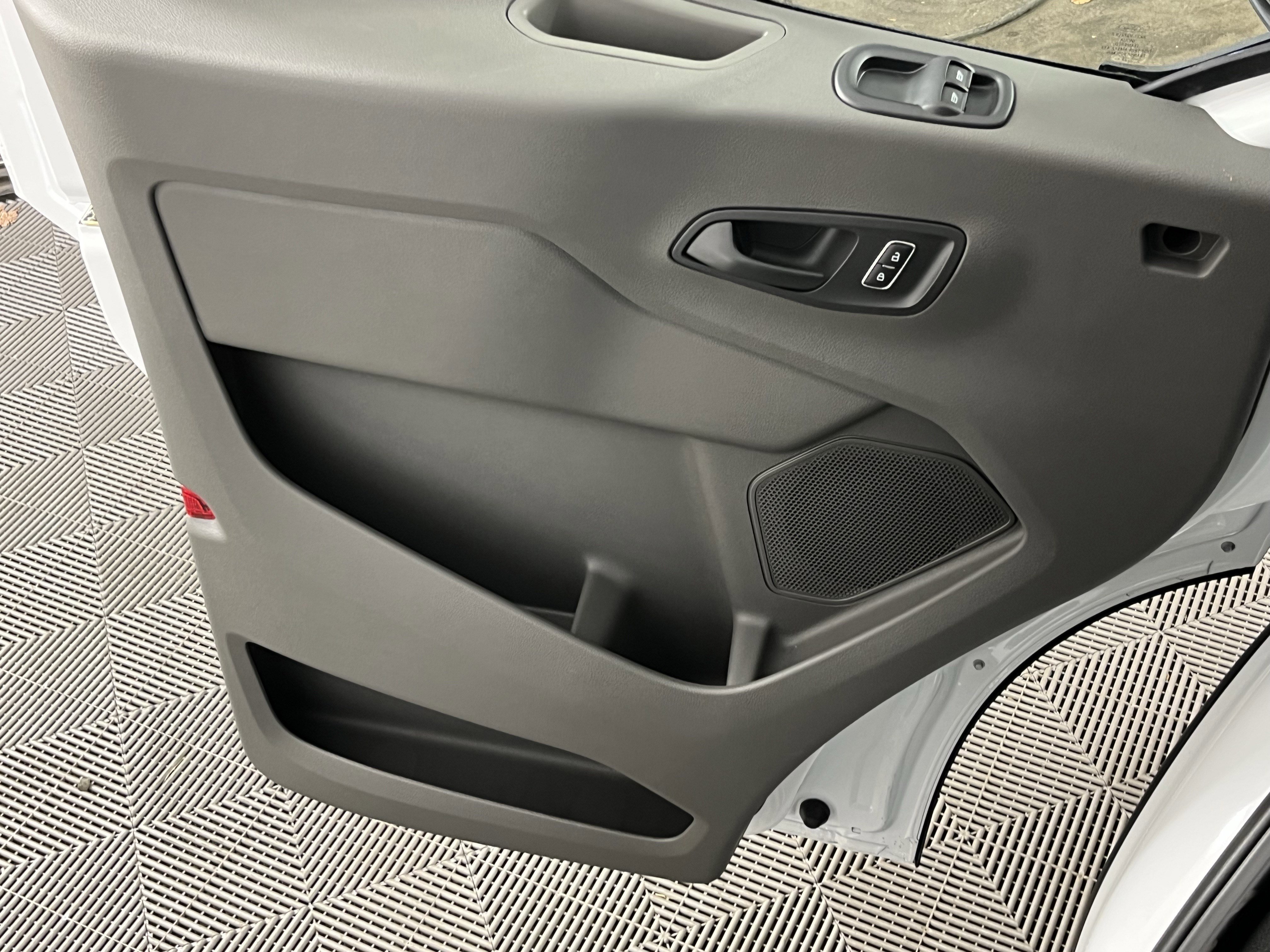 New 2026 Ford Transit 250 148 Medium Roof Extended AWD image 19