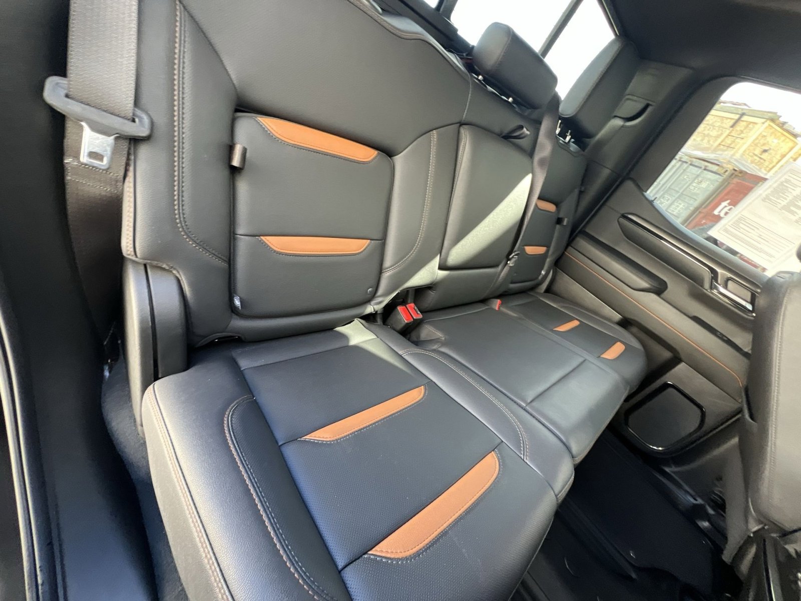 Used 2024 GMC Sierra 1500 AT4 w/ Technology Package image 25