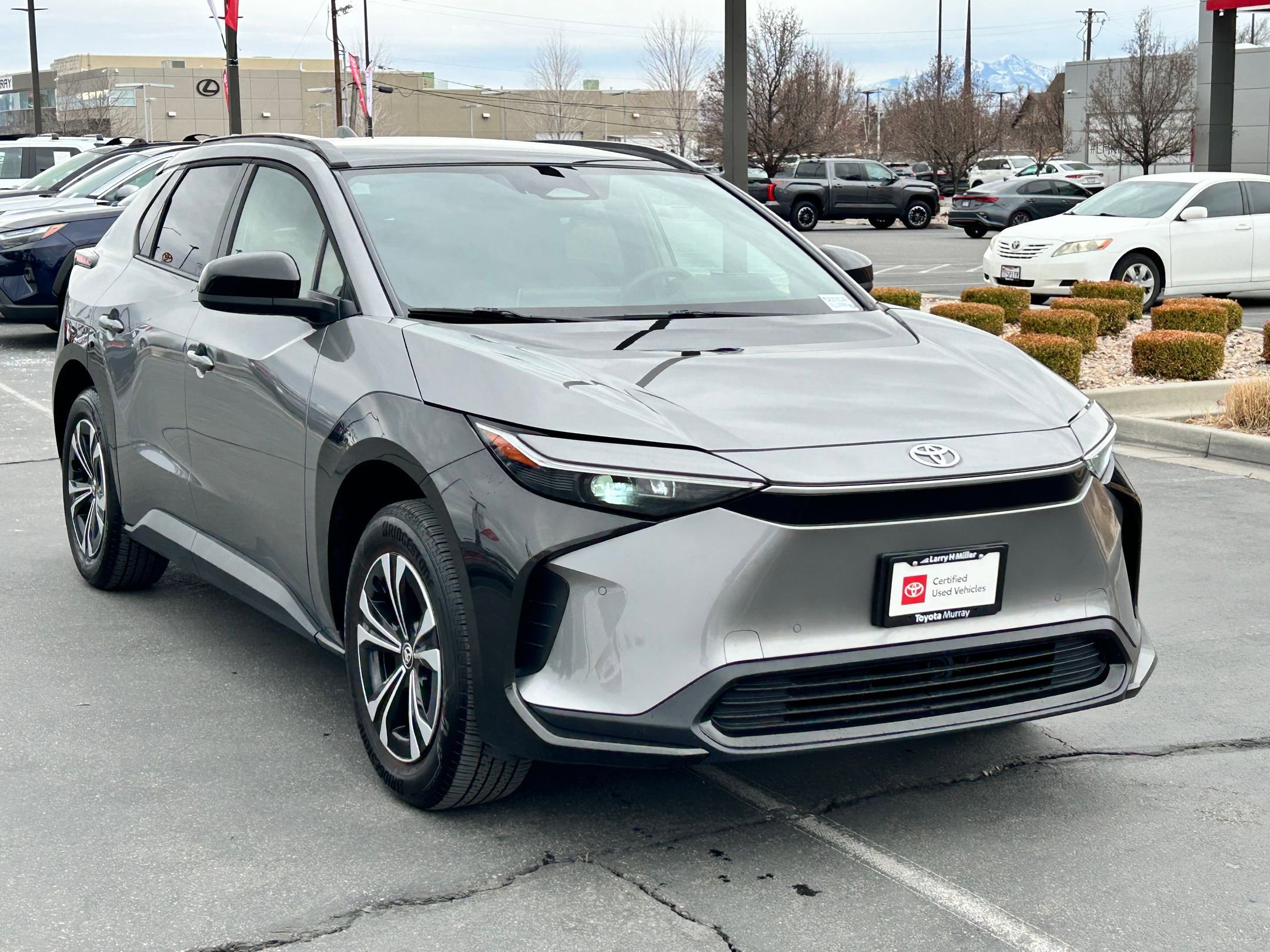 Used 2023 Toyota bZ4X XLE w/ Weather Package image 7