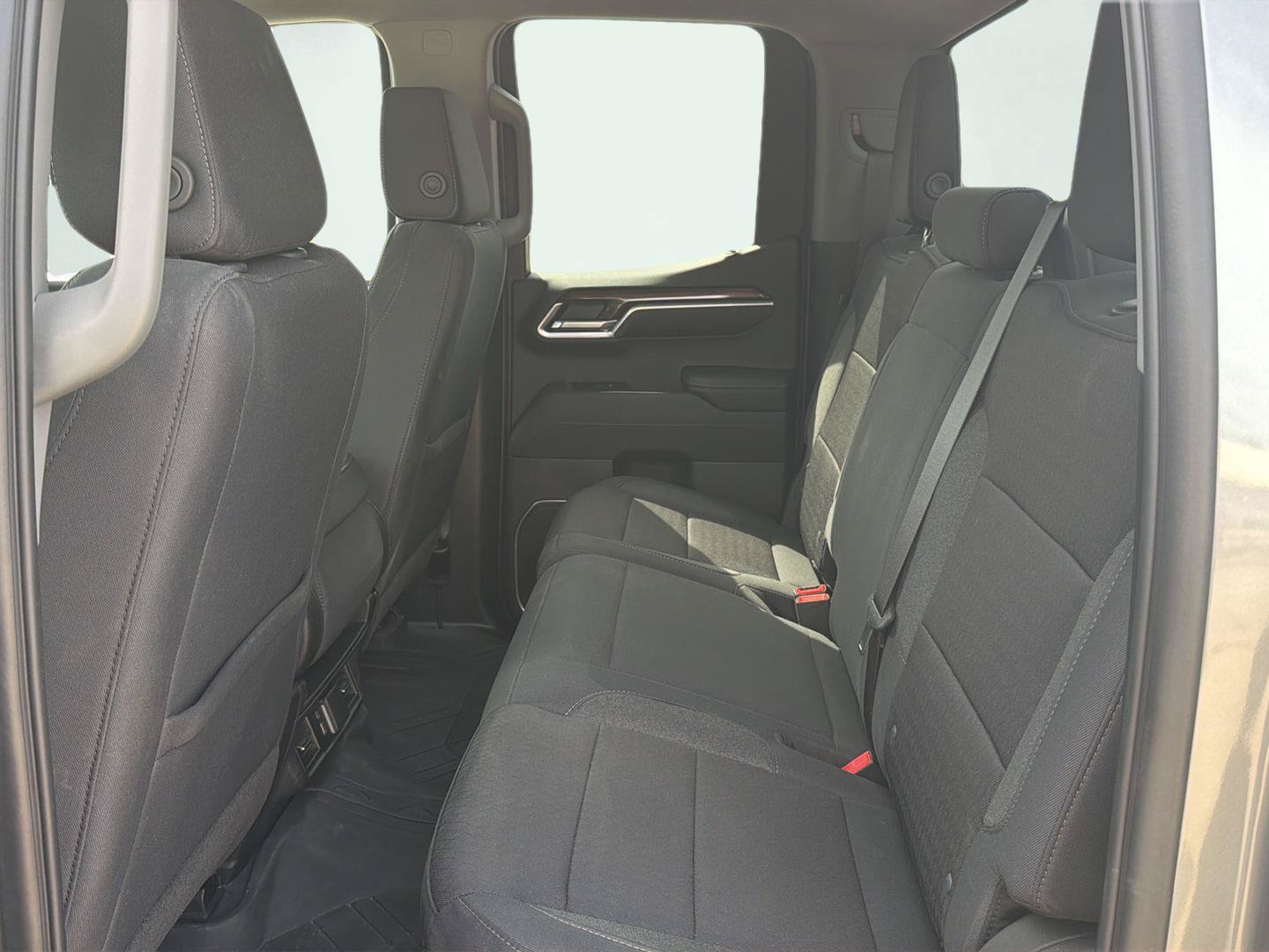 Used 2024 Chevrolet Silverado 1500 LT w/ Protection Package AWD/4WD image 3