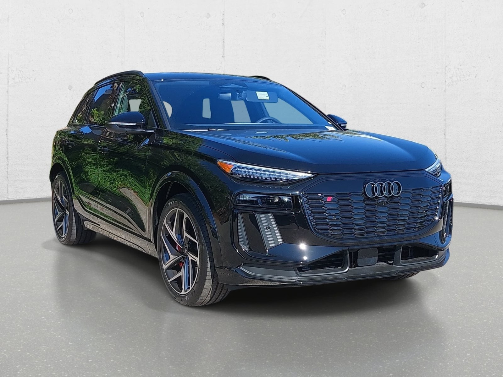 New 2027 Audi SQ6 e-tron Premium Plus AWD/4WD image 3