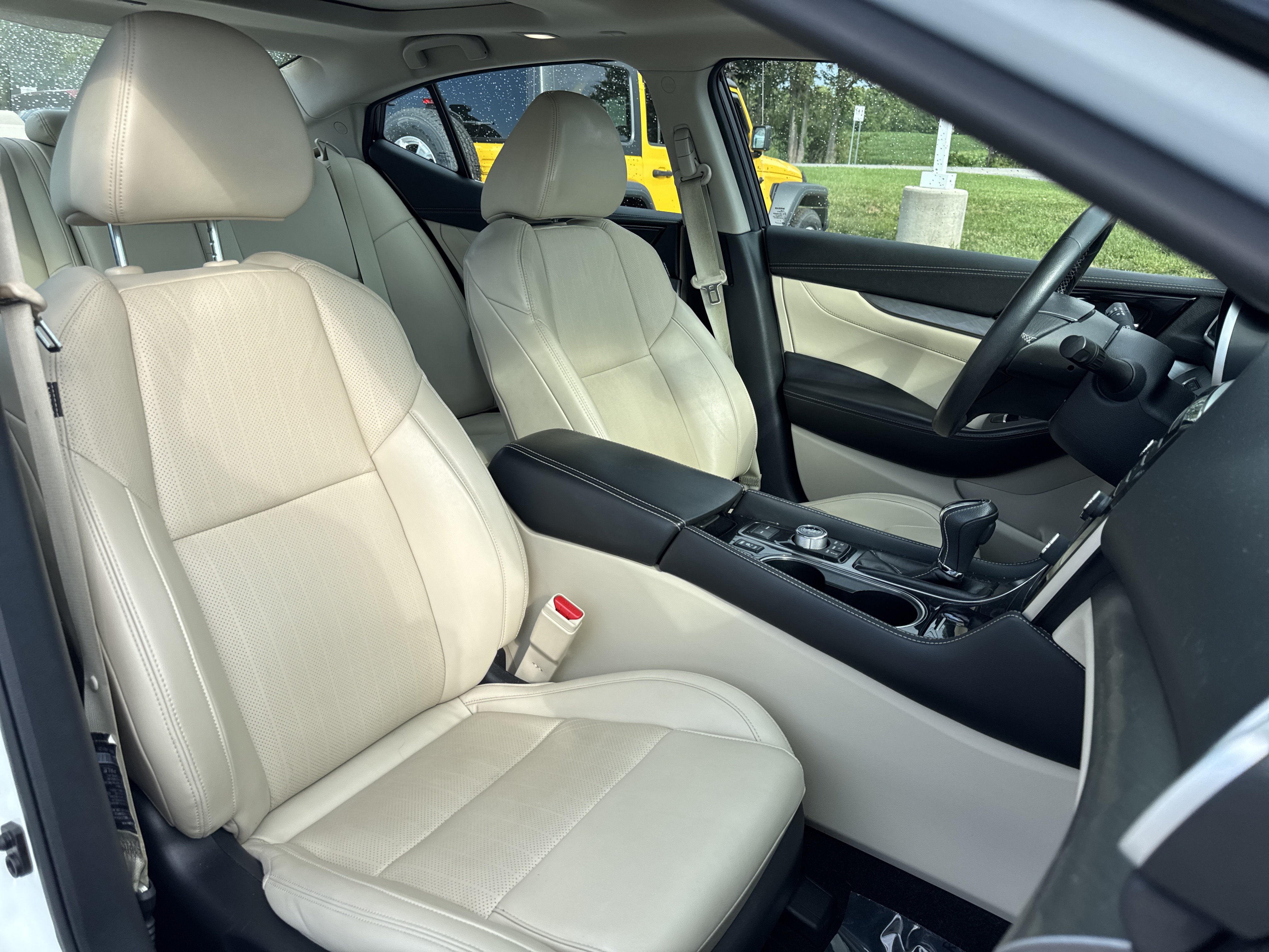 Used 2017 Nissan Maxima 3.5 SL FWD image 14