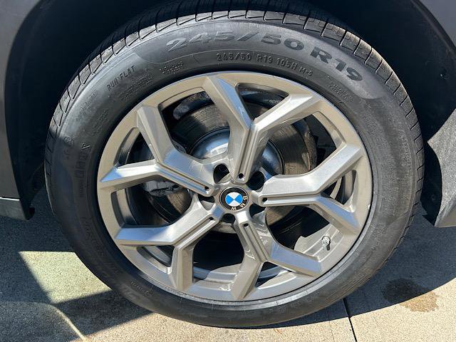 Certified 2025 BMW X4 xDrive30i AWD/4WD image 29