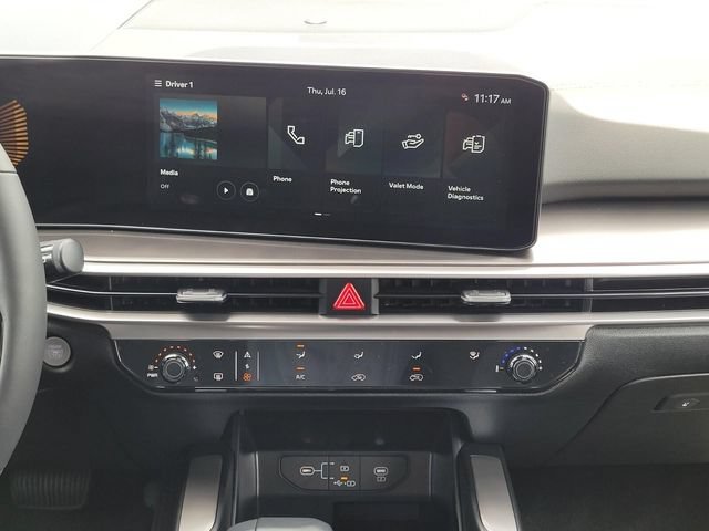 New 2026 Kia Sorento LX FWD image 15